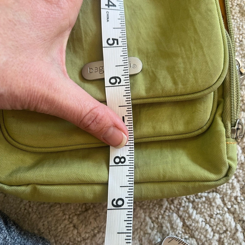 Baggallini City Green Nylon Sling Crossbody Travel Organizer Handbag EUC - Picture 11 of 11